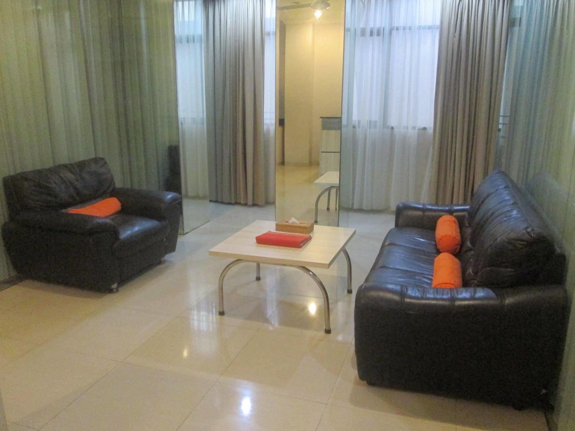 Ap Suite Apartment Kuta Lombok Exterior foto